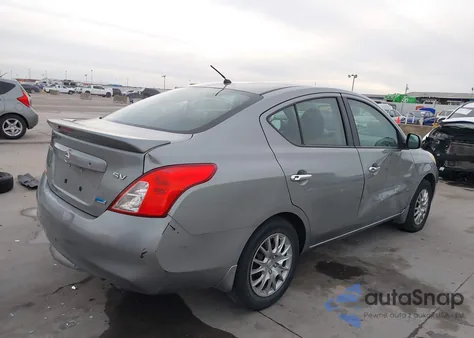 2013 Nissan Versa 1.6 Sv z USA, uszkodzony, nr VIN 3N1CN7AP9DL886835